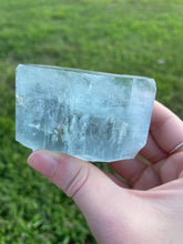 Load image into Gallery viewer, Aquamarine & Muscovite