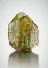 Load image into Gallery viewer, Egyptian Peridot Crystal