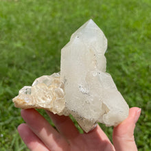 Load image into Gallery viewer, Double Terminated Quartz with Fluorite
