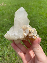 Load image into Gallery viewer, Double Terminated Quartz with Fluorite
