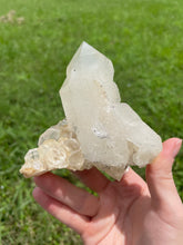 Load image into Gallery viewer, Double Terminated Quartz with Fluorite
