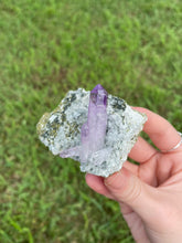 Load image into Gallery viewer, Las Vigas Amethyst with Epidote and Quartz

