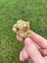 Load image into Gallery viewer, Garnet (var. Topazolite)

