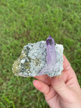 Load image into Gallery viewer, Las Vigas Amethyst with Epidote and Quartz

