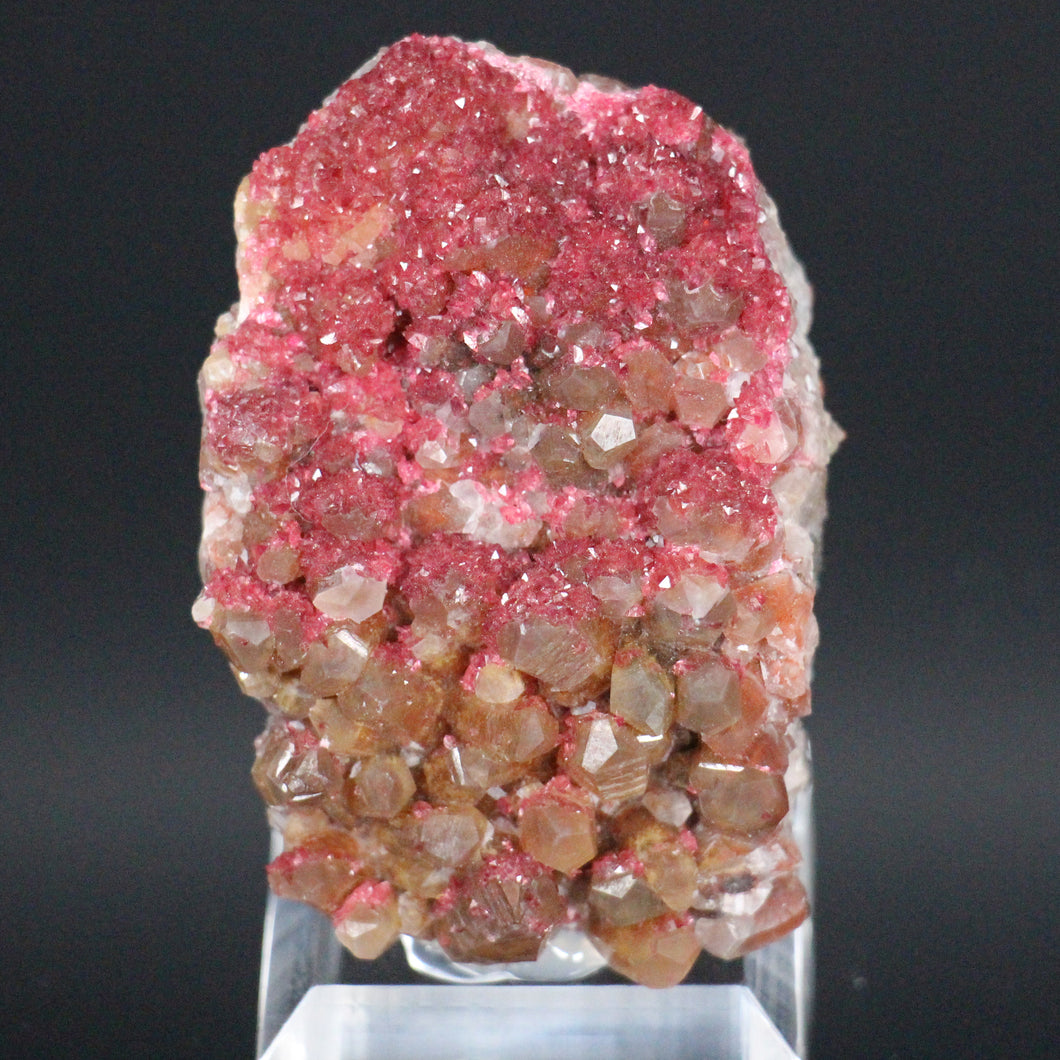 Roselite on Calcite